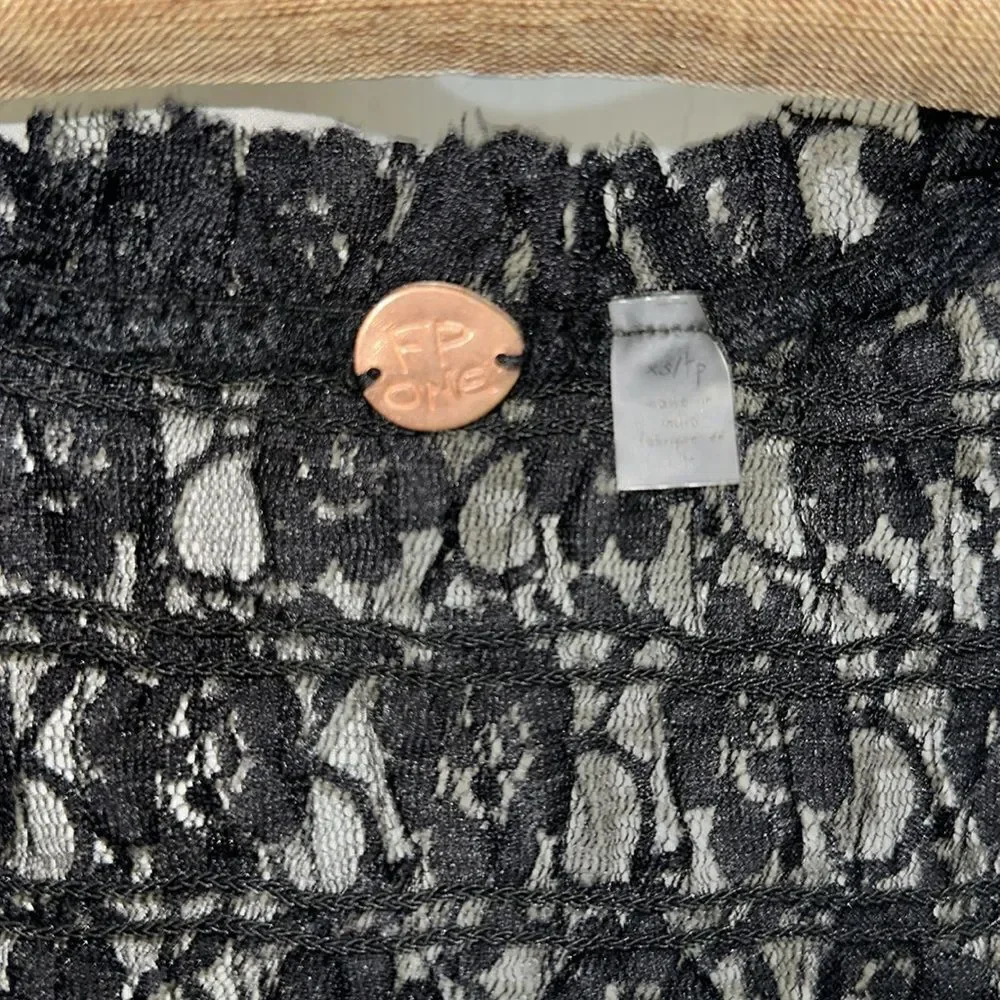 free people XS-S Madison Black Hook Eye Cropped Bell Sleeve Lace Top